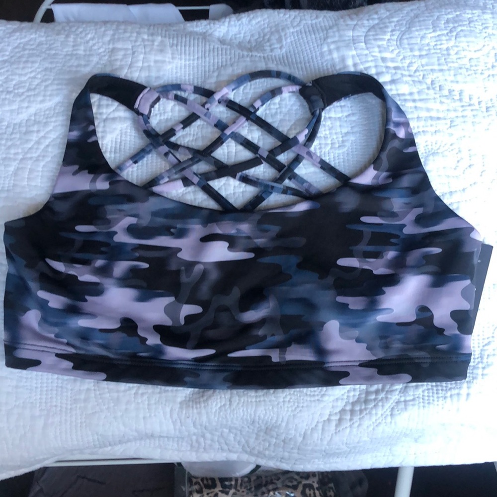 Onzie Chic Bra | yoga/strappy back | Blue camo | L | NWT
